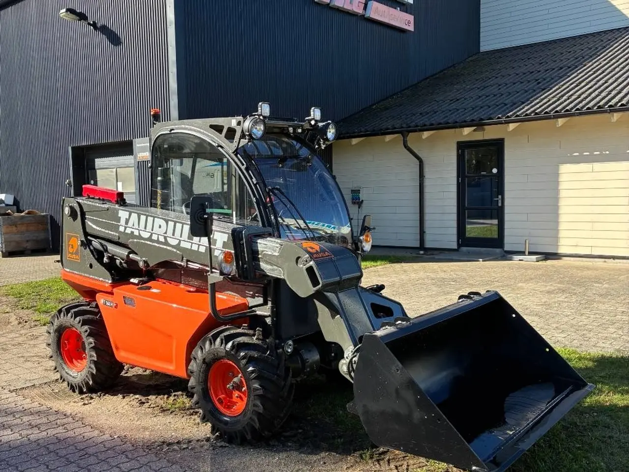 Billede 11 - Ausa T 144 H ( kan fragtes på maskintrailer )