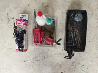 Lodde pistol/kolber med tilbehør.