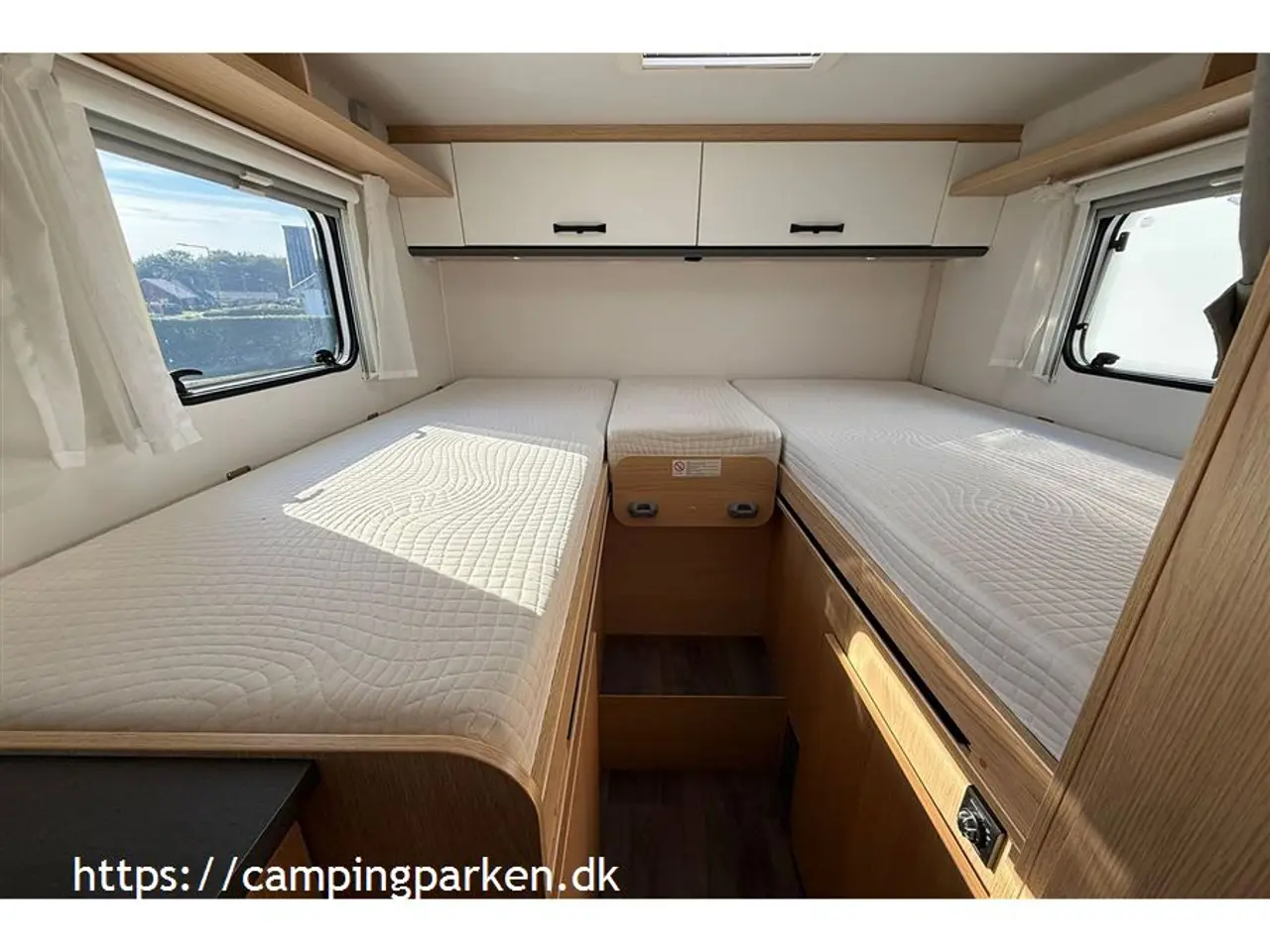 Billede 8 - 2024 - SunLight VAN V66 Adventure   Sunlights populære smalle Van med enkeltsenge og meget udstyr