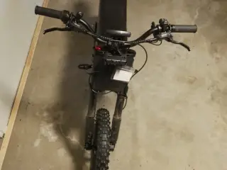 El crosser RidingTimes GT54 Pro (Som ny – Kun kørt