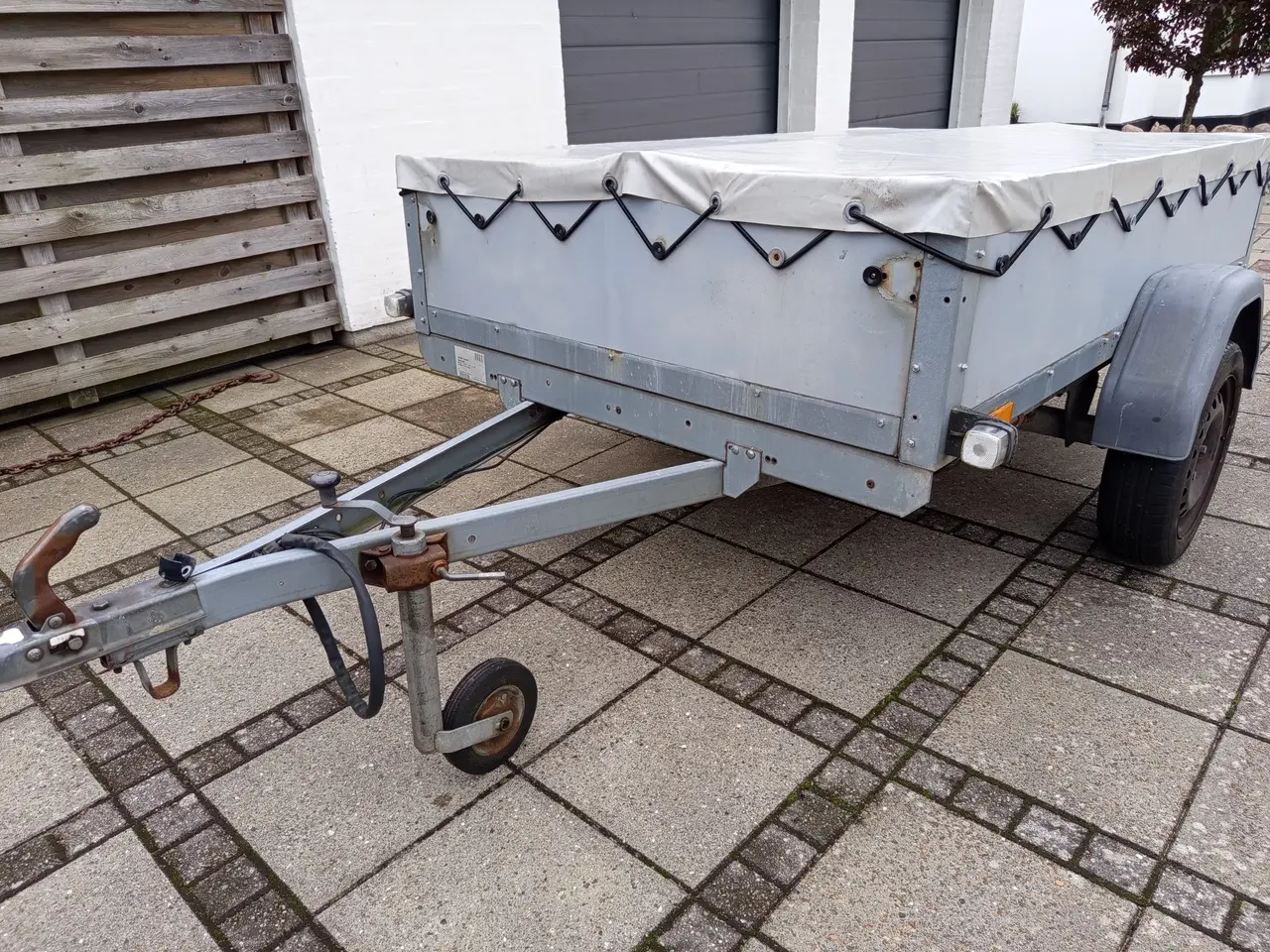 Billede 5 - Nysynet 750 kg. Brenderup 2205 med nummerplade.