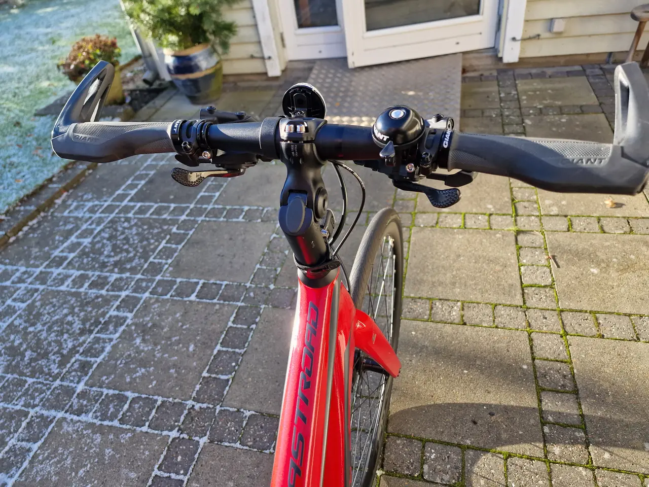 Billede 2 - Giant FastRoad Advanced 1, rød – Str. M – Carbon
