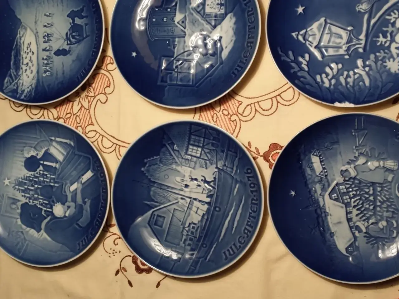 Billede 3 - 14 juleplatter (2 med skår) 1971 - 1985 