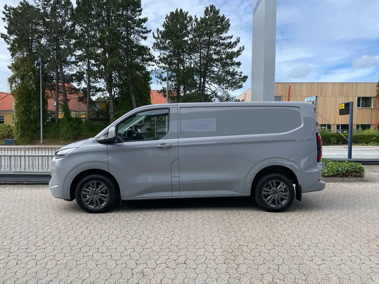 Billede 2 - Ford E-Transit Custom 320 L1 71 Limited
