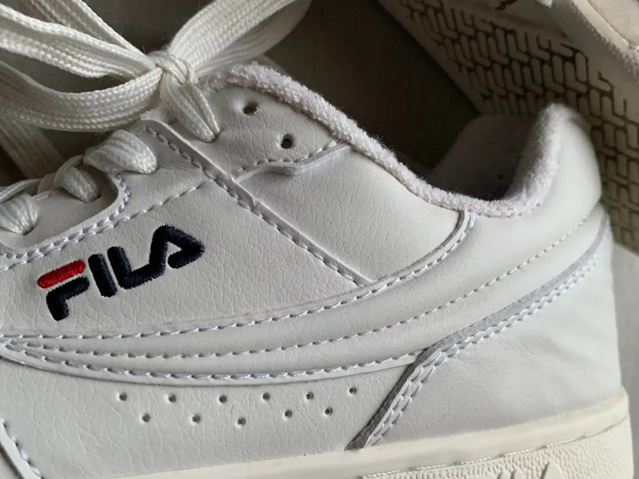 Billede 5 - Fila sneakers, hvide, str. 36