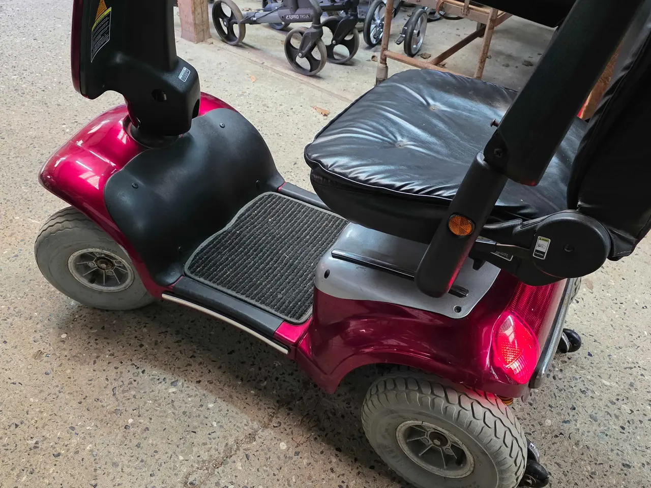 Billede 1 - Fin 4 hjulet elscooter