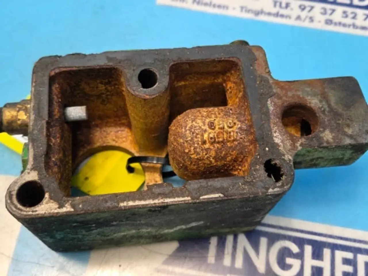 Billede 10 - John Deere 6125HZ001 Thermostat Hus RE501605