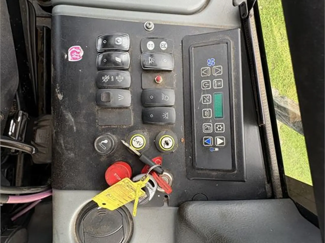 Billede 13 - John Deere 1510G - Intelligent bomstyring / Intelligent Boom Control / Video