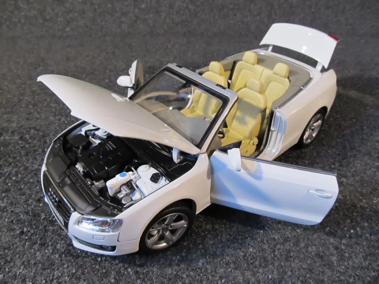 Billede 5 - 2009 Audi A5 Cabriolet - 1:18