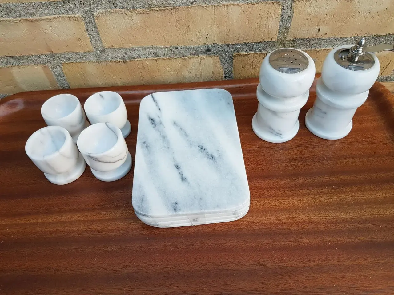 Billede 1 - Salt og pebersæt  i marmor.