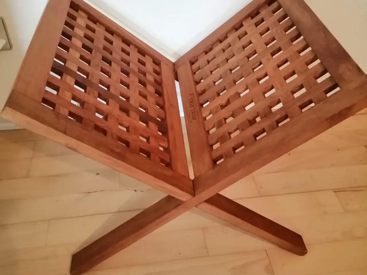 Billede 3 - Trip Trap Avisholder /bog /bladholder