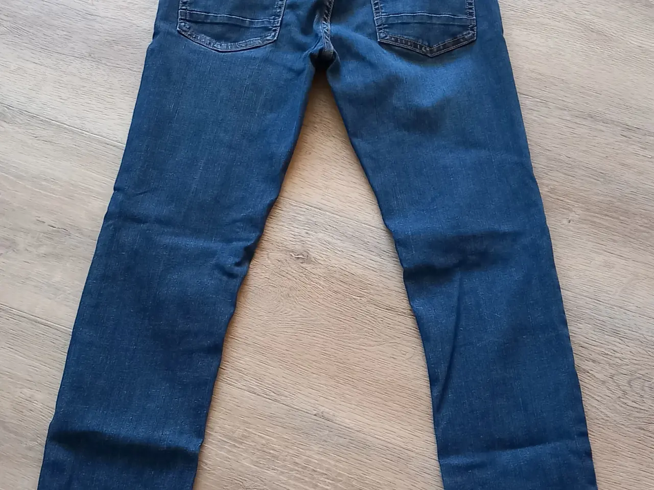 Billede 3 - 2 par jeans str 152
