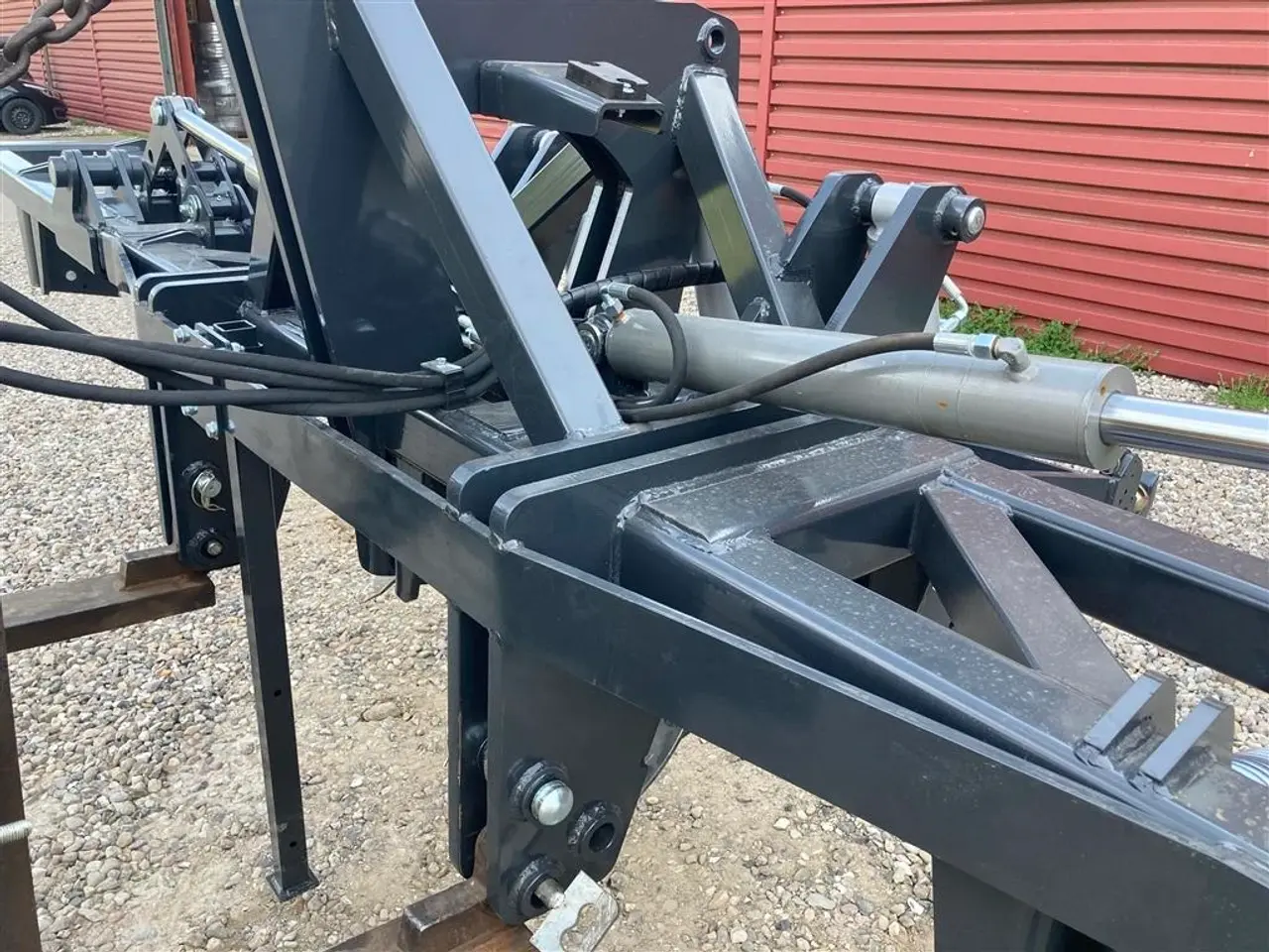 Billede 4 - - - - J-Maskiner dybdeharveforsats 6 m.