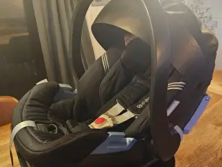 Autosæde med base Mærke: CYBEX
