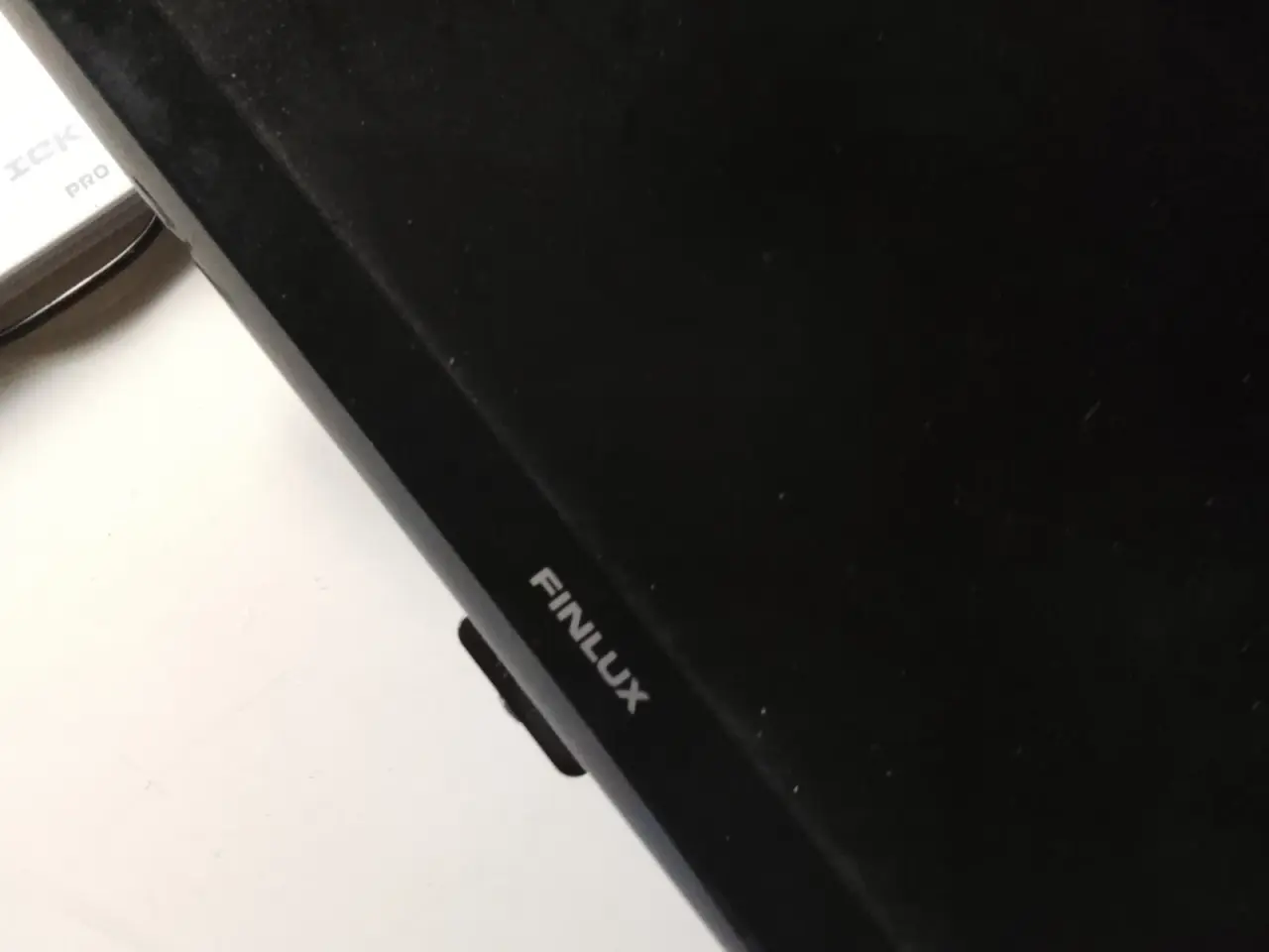 Billede 2 - Fladskärm med 4k game stick sälges