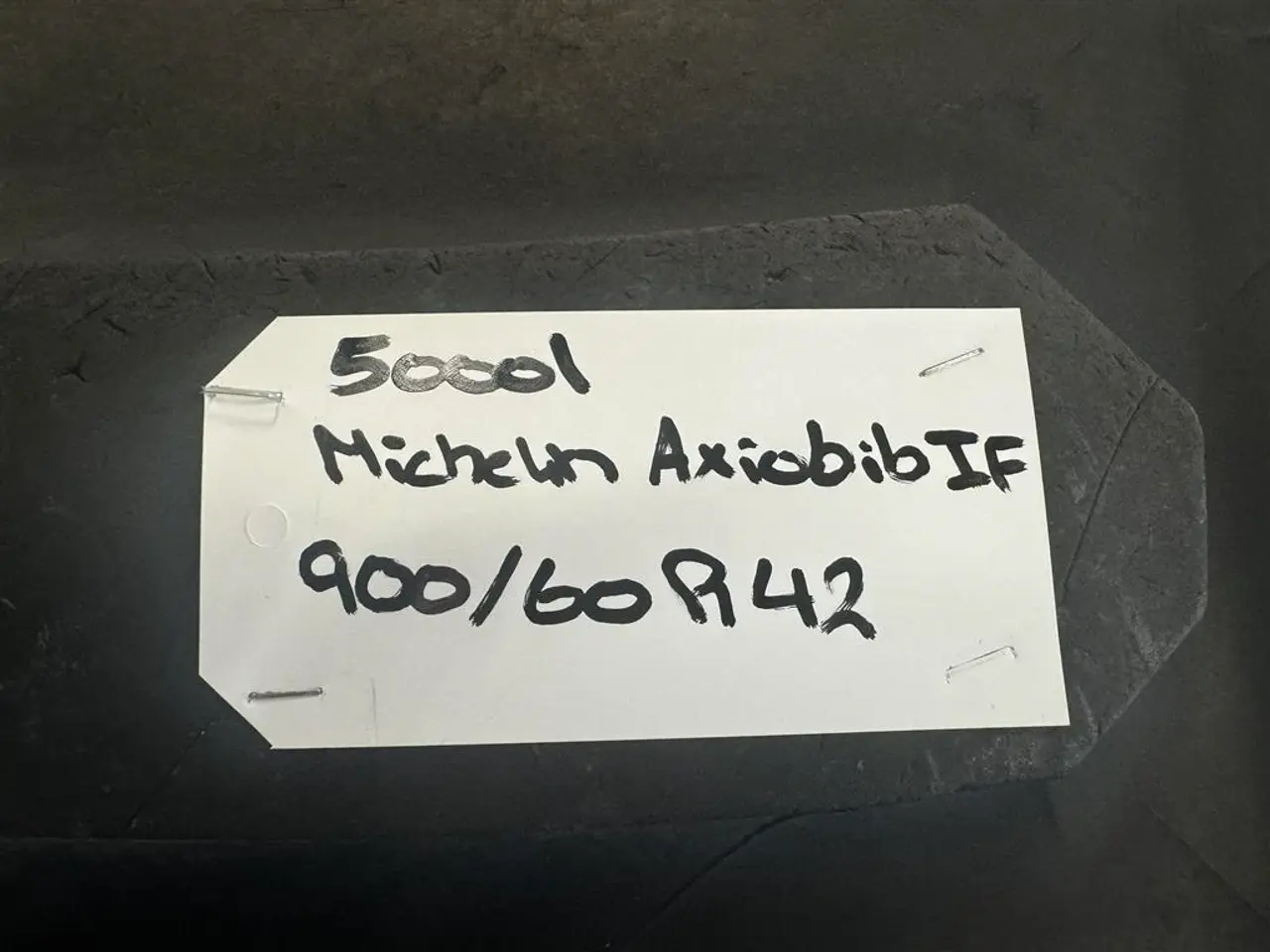 Billede 1 - Michelin 900/60R42