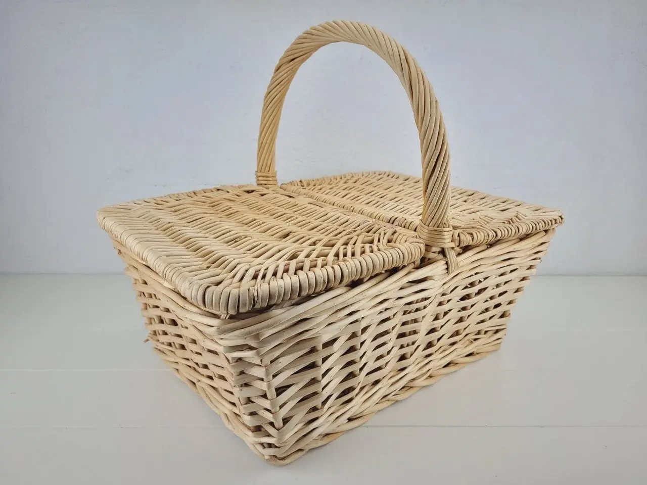 Billede 3 - Picnickurv i Flet