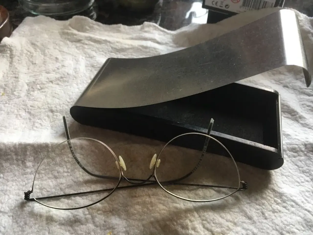 Billede 1 - Titanium briller, i orig. etui + solglas. Byd.
