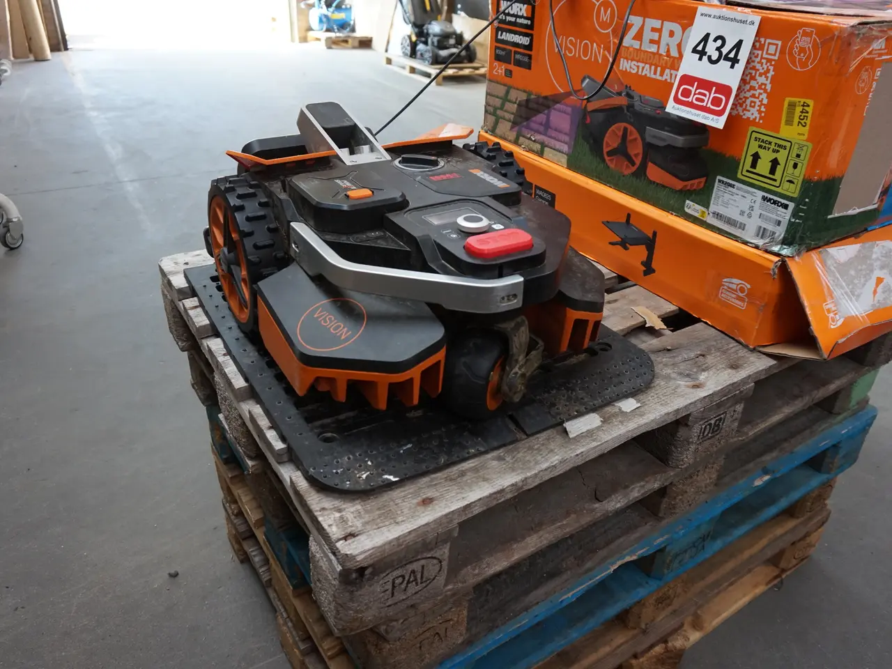Billede 6 - Worx Vision WR208E robotplæneklipper 800 m2