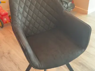 Spisebords stole i mat læder look