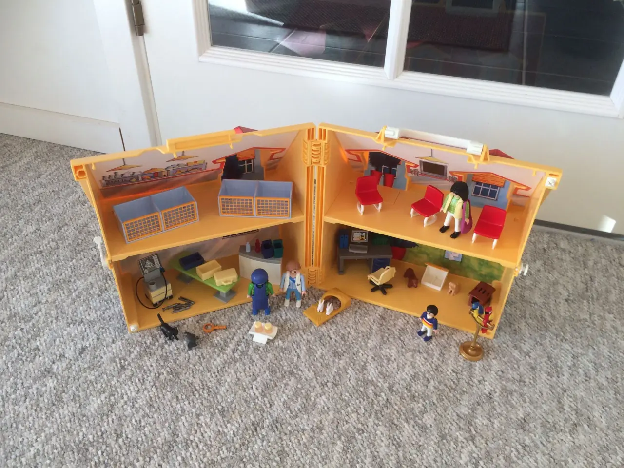 Billede 1 - Dyrlægeklinik playmobil