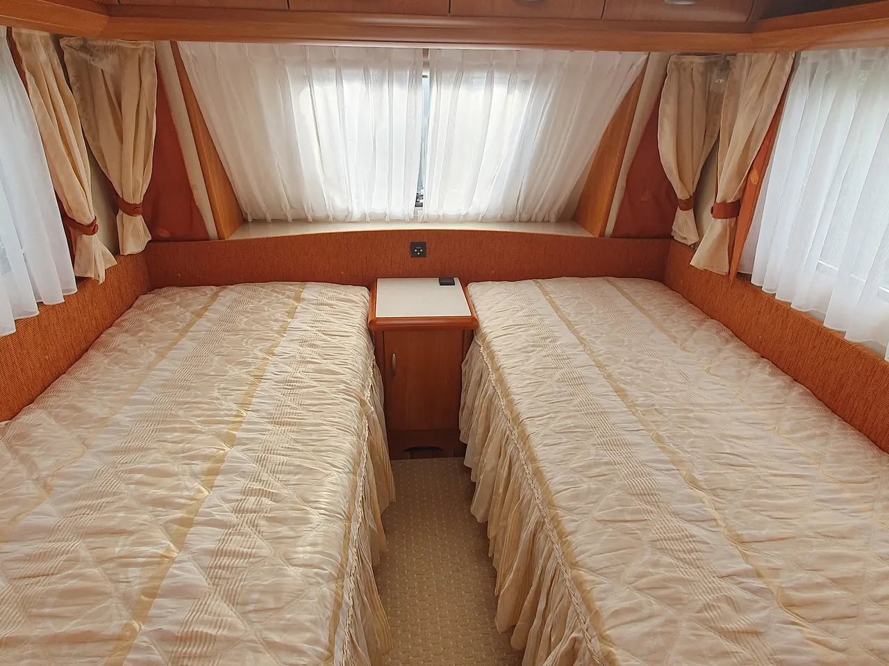 Billede 5 - Hobby campingvogn med fortelt