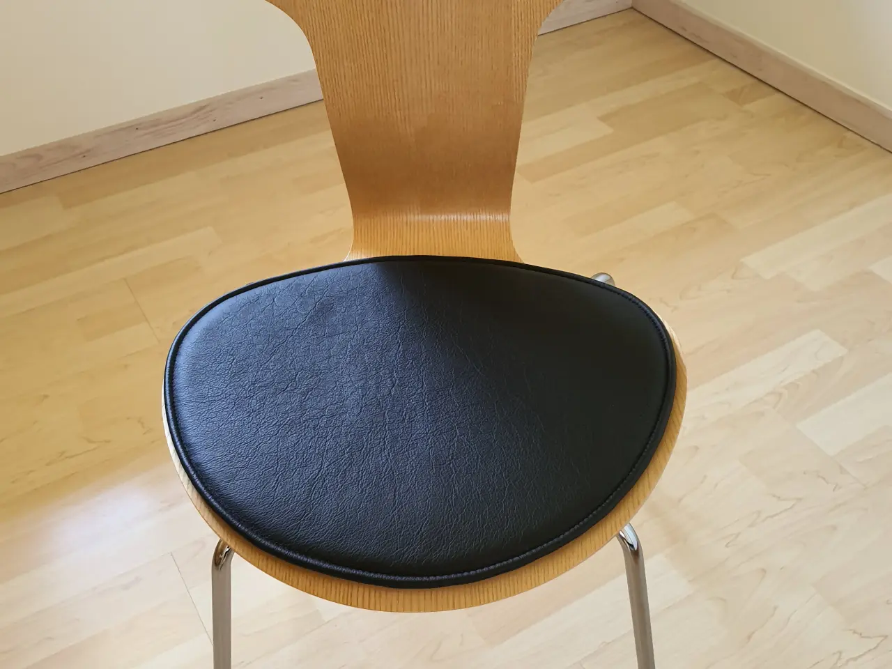 Billede 3 - 10 stk. Myggen - Arne Jacobsen - Munkegaardsstolen