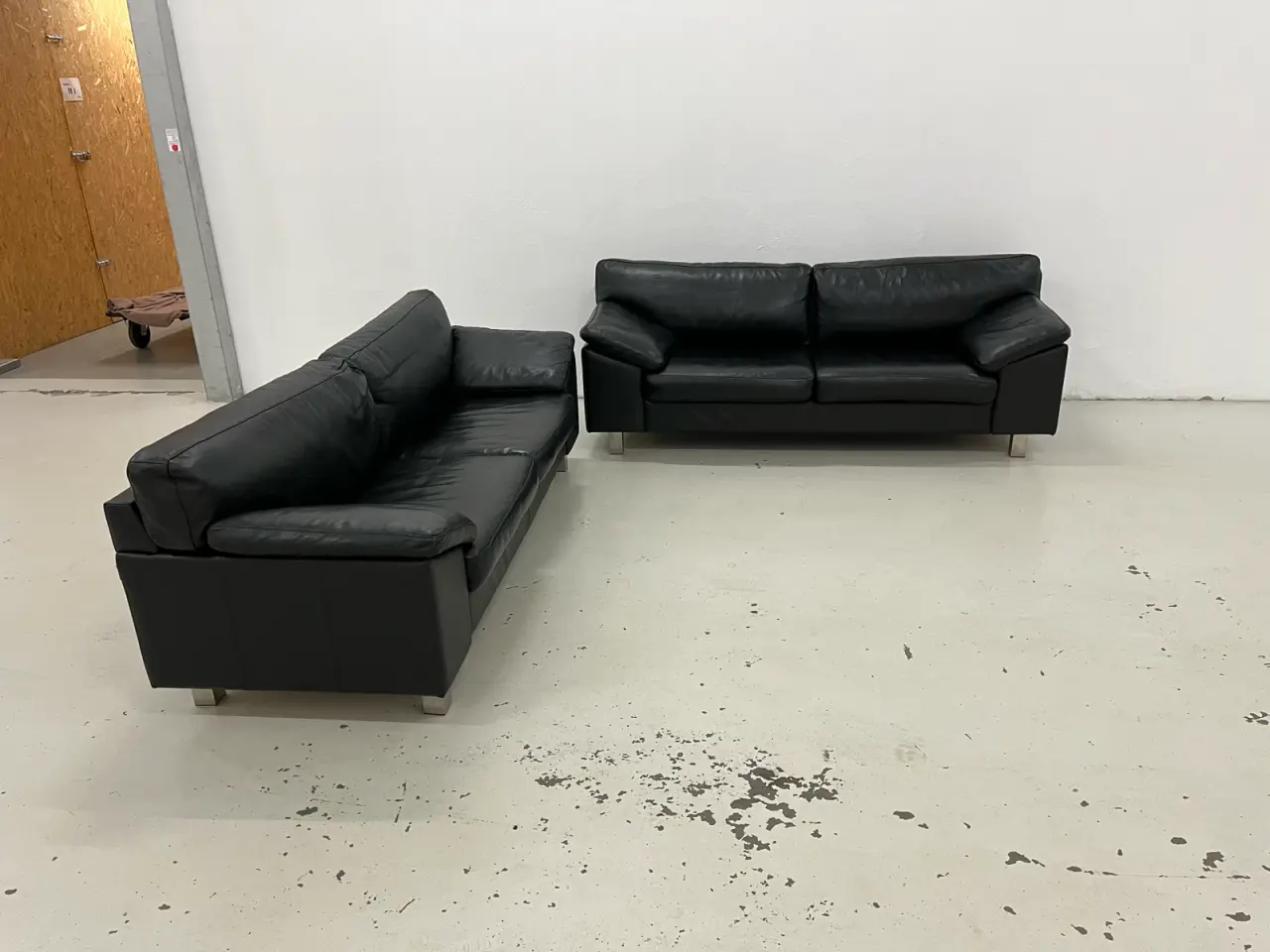 Billede 4 - Eksklusiv Skalma 2,5+2,5 Pers.Sofa i sort okselæde