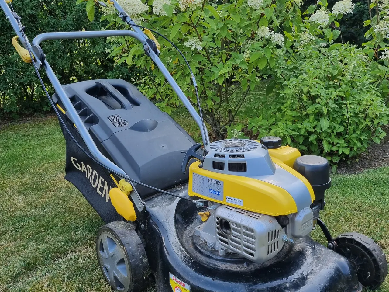Billede 1 - GARDEN plæneklipper, selvkørende 