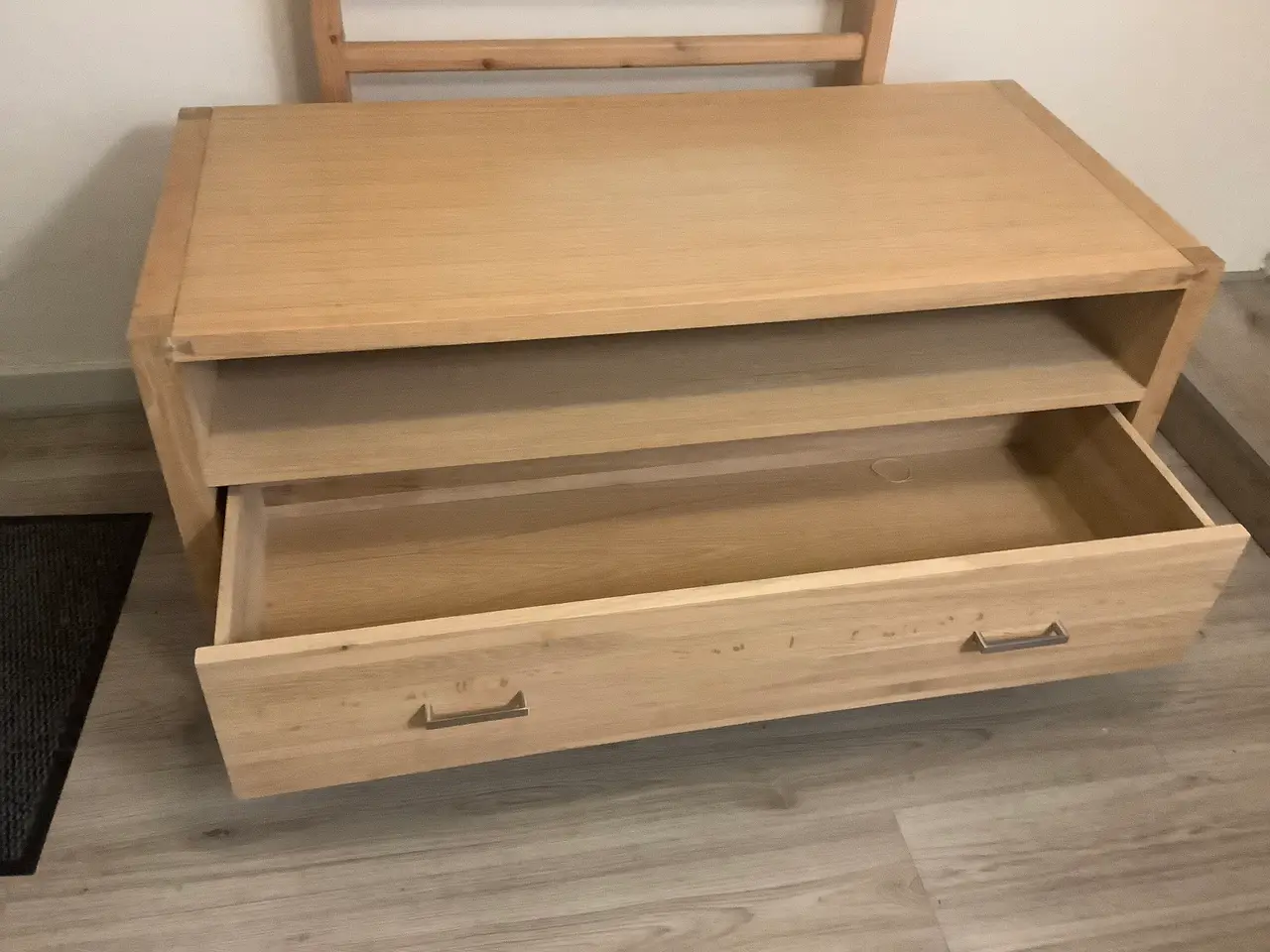 Billede 4 - TV bord i egetræ