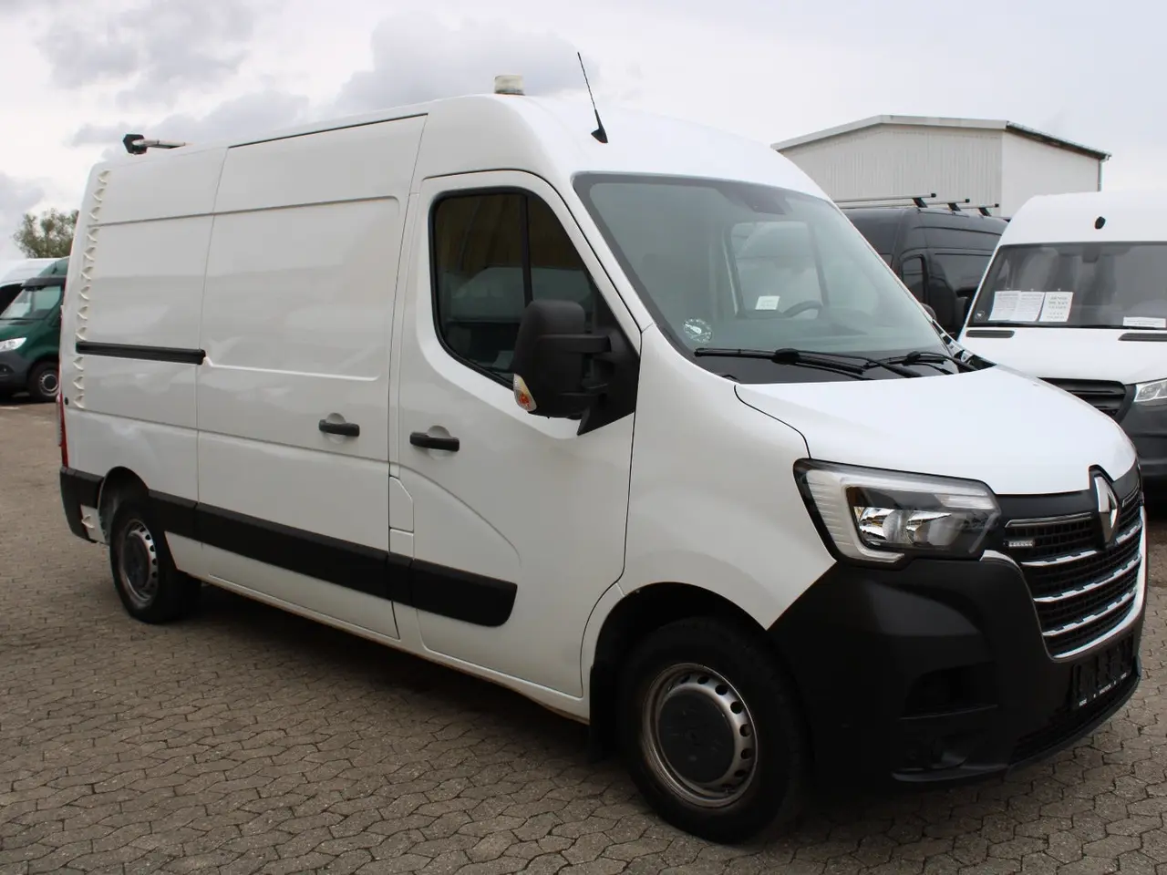 Billede 2 - Renault Master IV T33 2,3 dCi 150 L2H2 Kassevogn