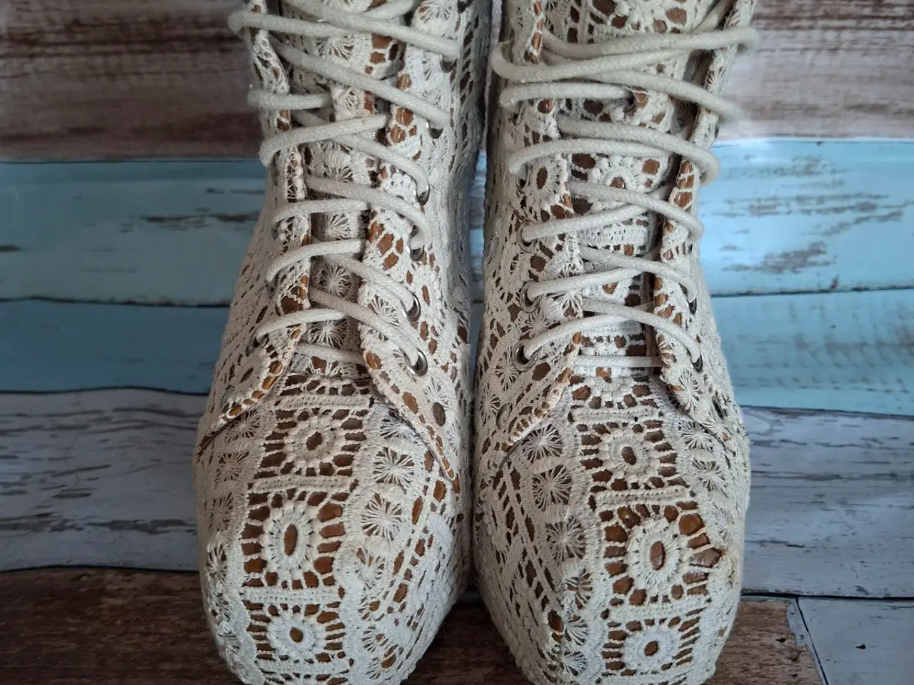 Billede 2 - Jeffrey Campbell - bud modtages