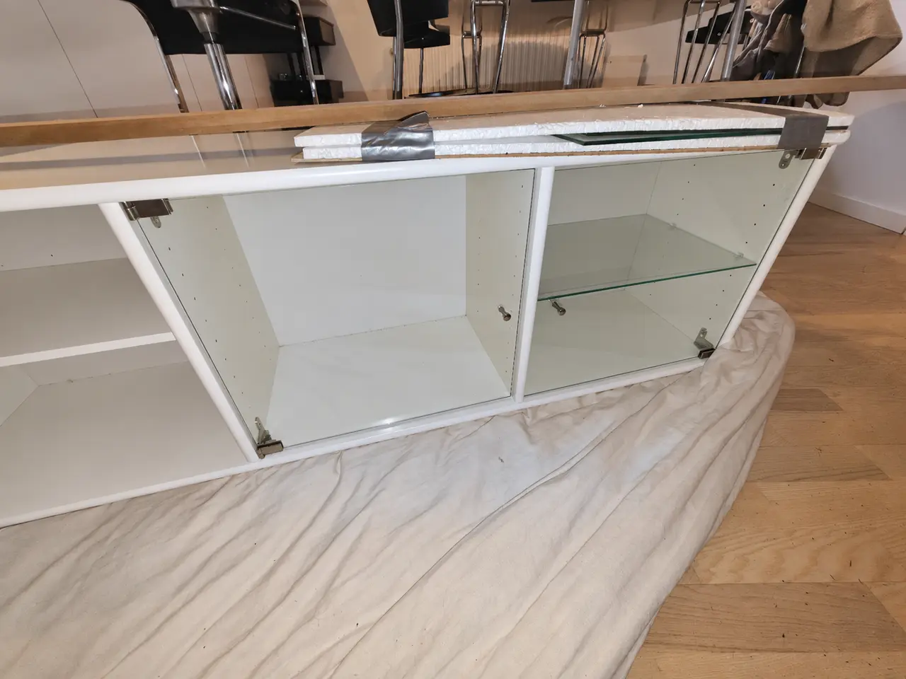 Billede 5 - Mistral Classic 108 – hvid vitrinereol – som ny