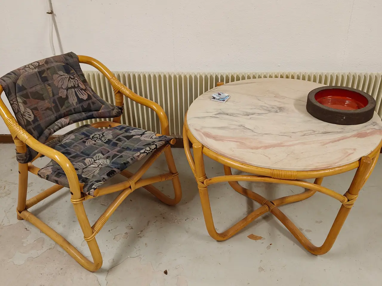 Billede 1 - Rattan borde og stole med marmor lignende rdplade
