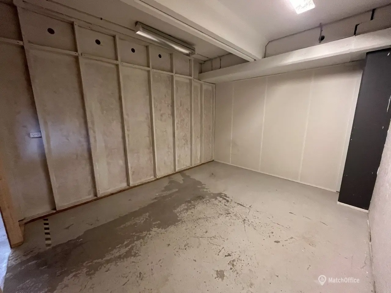 Billede 6 - Højloftet lager med vareelevator på 1. sal med mulighed for kontor