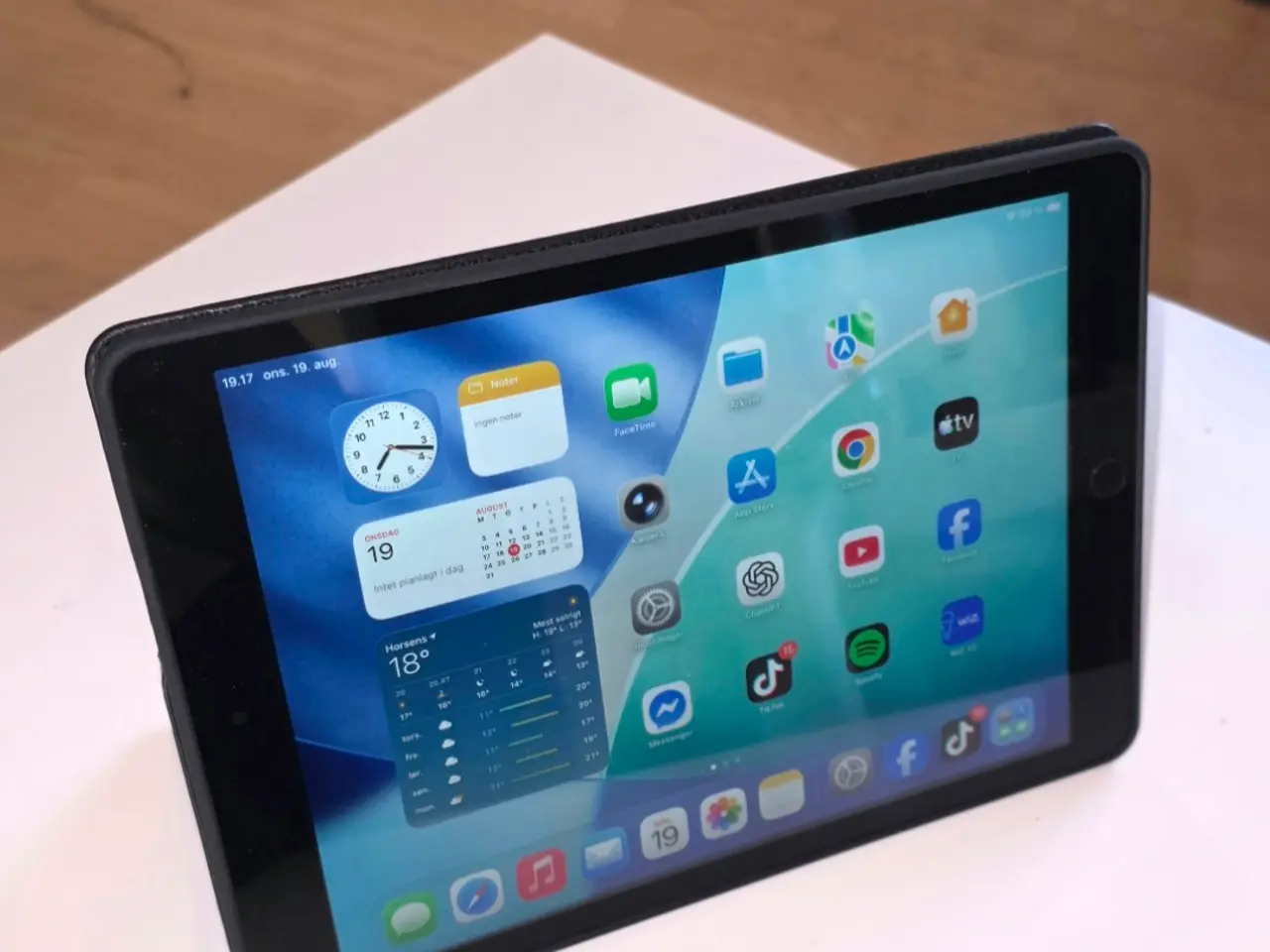 Billede 3 - IPad 9 + nyt læder cover