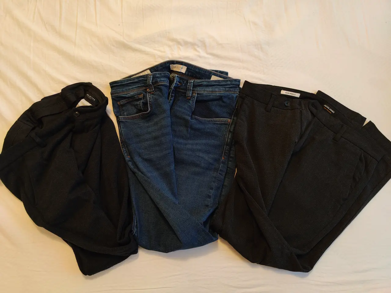 Billede 1 - 3 par bukser (Jack & Jones + Selected) – str. M / 