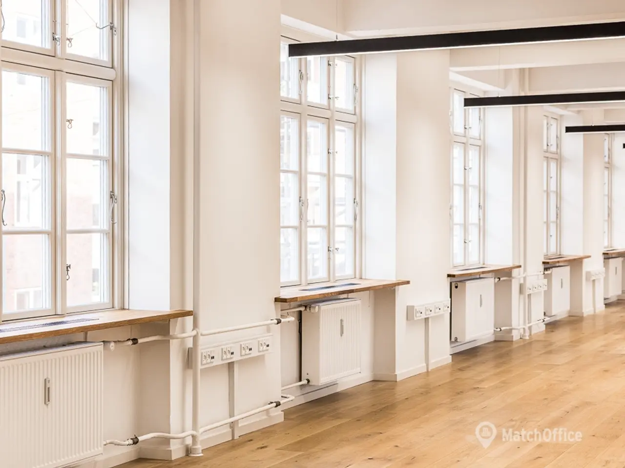 Billede 8 - 372 m² kontor med skønne caféer foran ejendommen