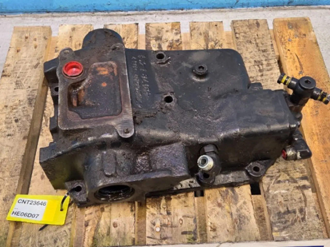 Billede 2 - New Holland T6030 Dæksel 47126510