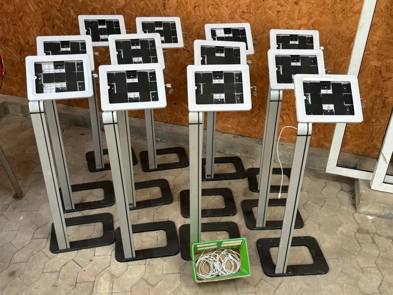 Billede 12 - Tablet holdere med lås - 9 stk.