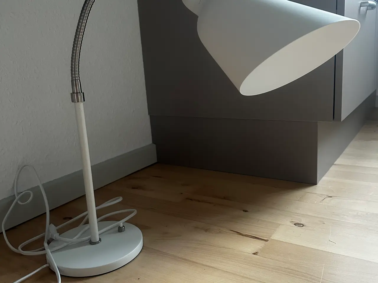 Billede 3 - Arne Jacobsen bordlampe Bellevue AJ8