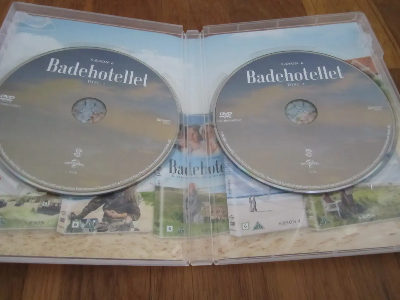 Billede 2 - TV2 Præsenterer BADEHOTELLET. BYD.