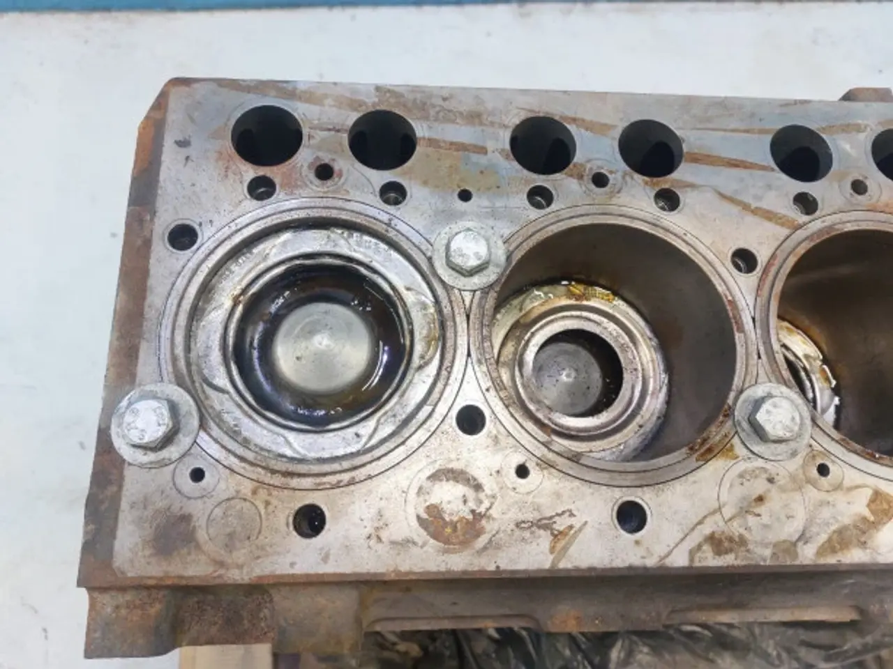 Billede 11 - Massey Ferguson 9380 Motorblok 865477030x