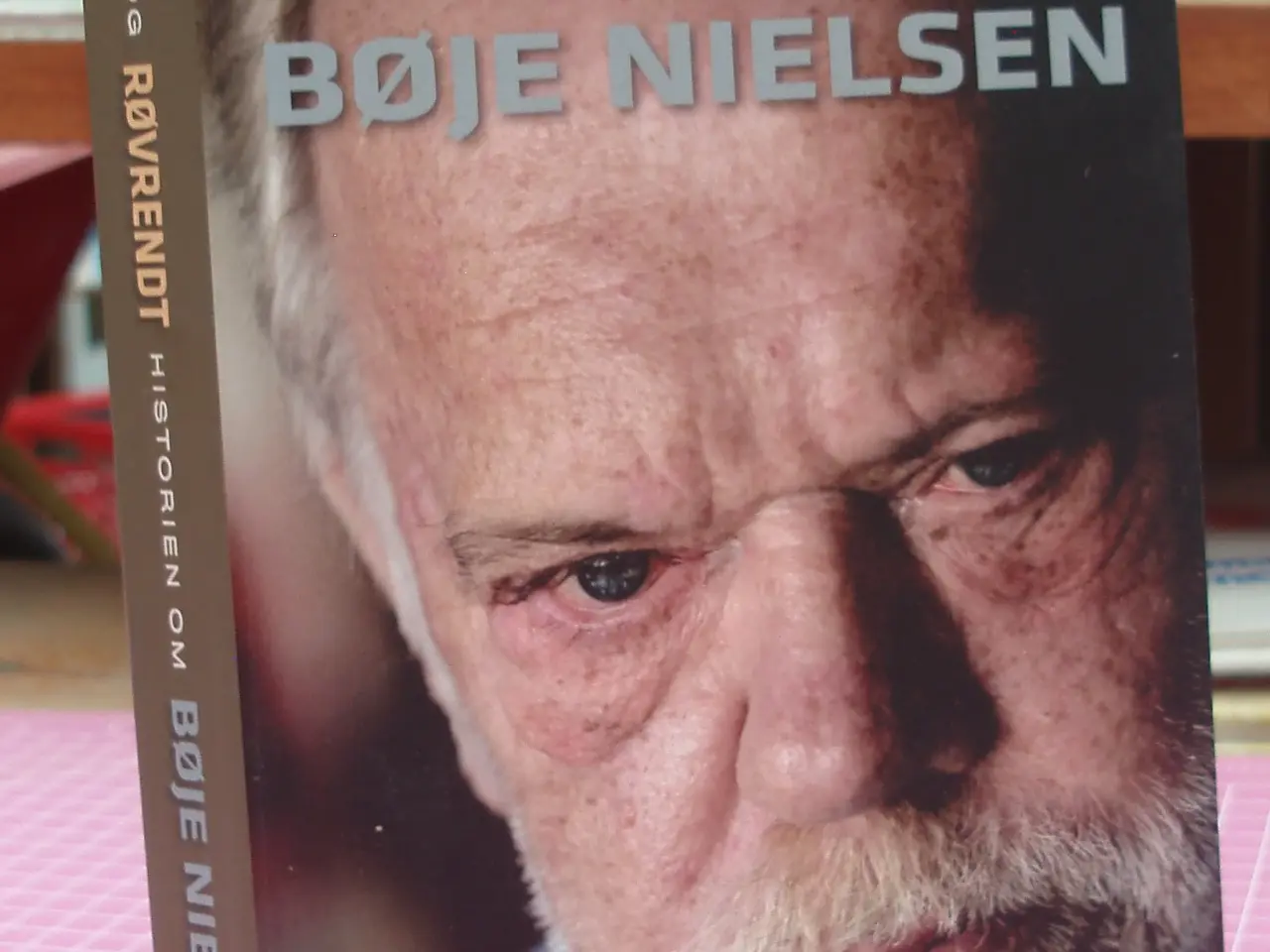 Billede 1 - Historien om Bøje Nielsen -Røvrendt