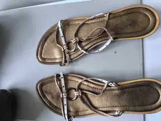 2 par sandaler meget flotte