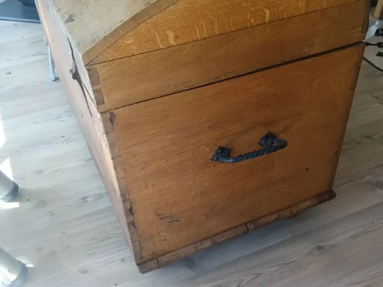 Billede 2 - Dragkiste Rummelig kiste.