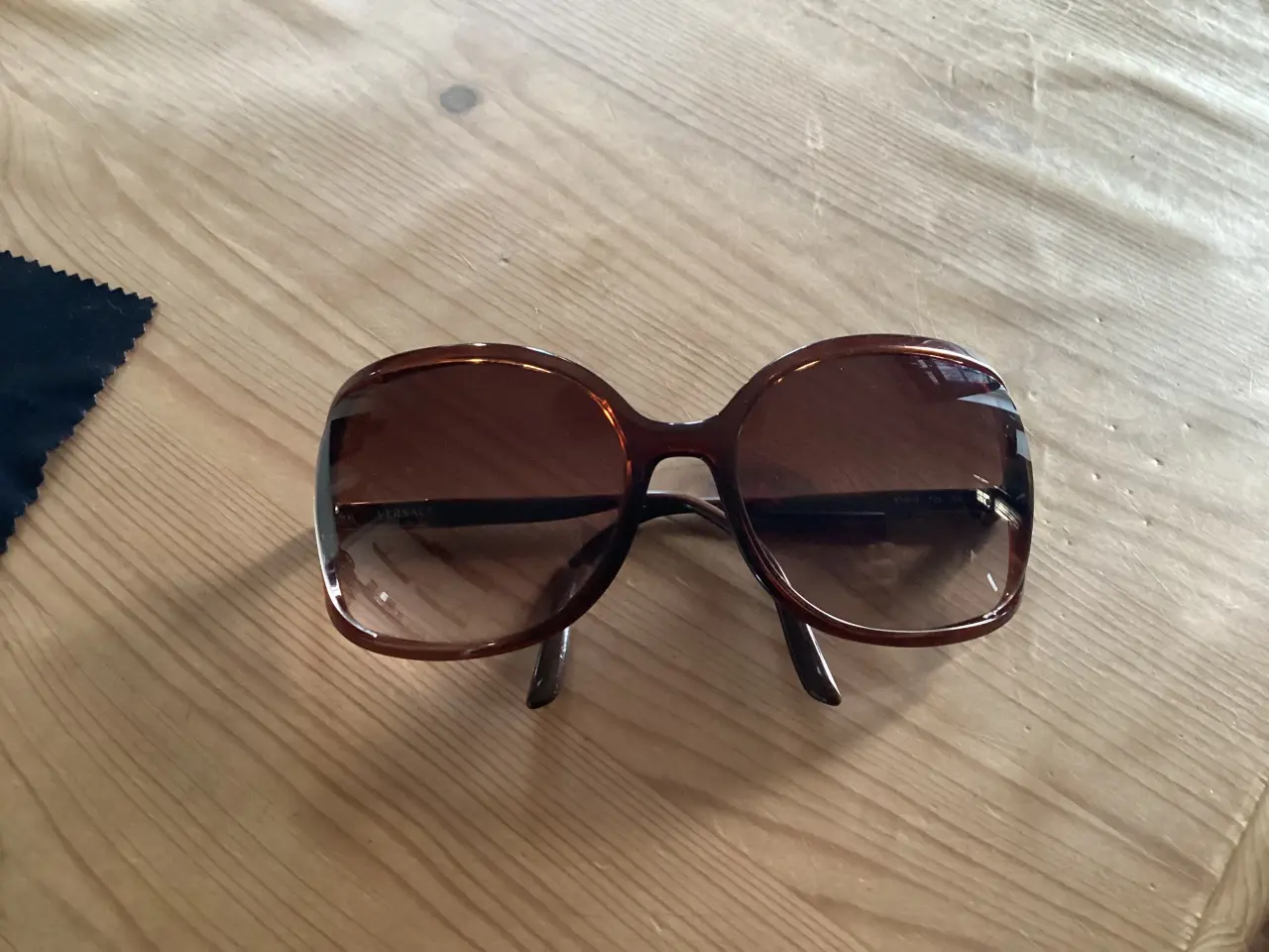 Billede 3 - Versace Solbriller