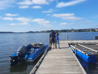 Speedbåd 115hk marina to takt  shakespeare 16fod 