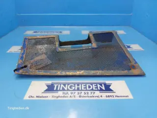 Ford 6710 Grill R. D5NN10N333C