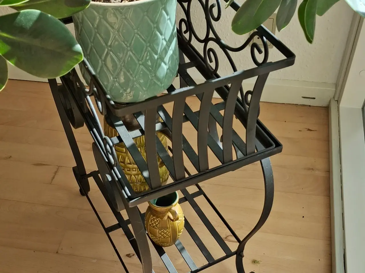Billede 2 - Blomster opsats I jern